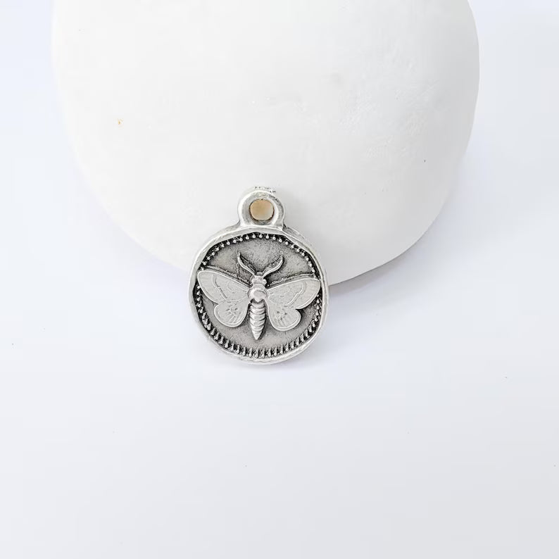 4 Moth Charm Pendant, Double Sided Organic Round Coin Design, Antique Silver Zamac, 16x12mm, G37393