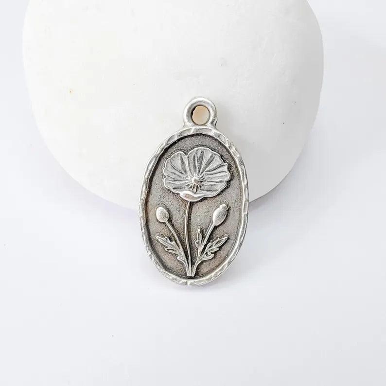 2 Poppy Flower Charm, Oval Pendant, Antique Silver Plated, 23x13mm, Double Sided Jewelry Making Supplies, Zamac G37397