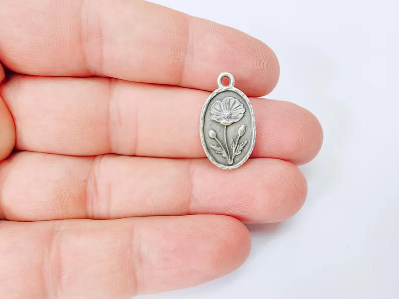 2 Poppy Flower Charm, Oval Pendant, Antique Silver Plated, 23x13mm, Double Sided Jewelry Making Supplies, Zamac G37397