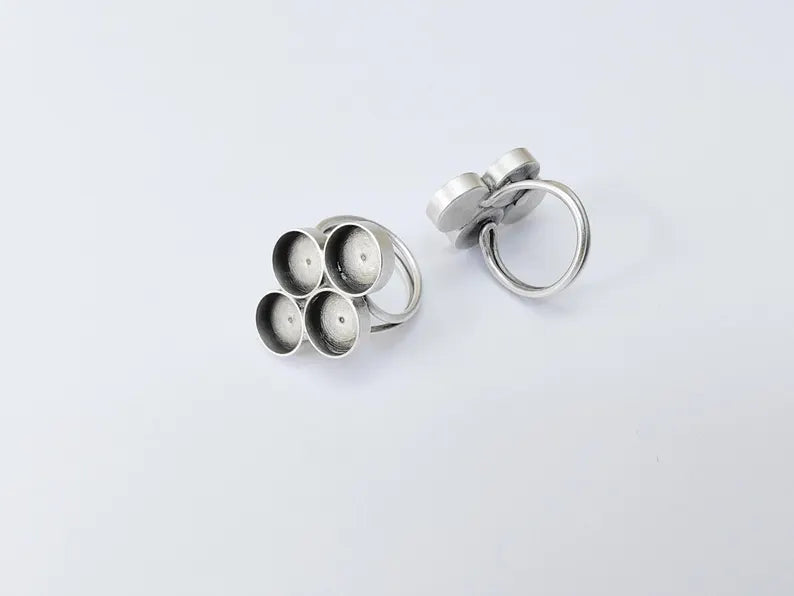 Adjustable Ring Setting, 4 Cup Bezels 10mm, Antique Silver Plated Brass, Jewelry Making Supplies G37401
