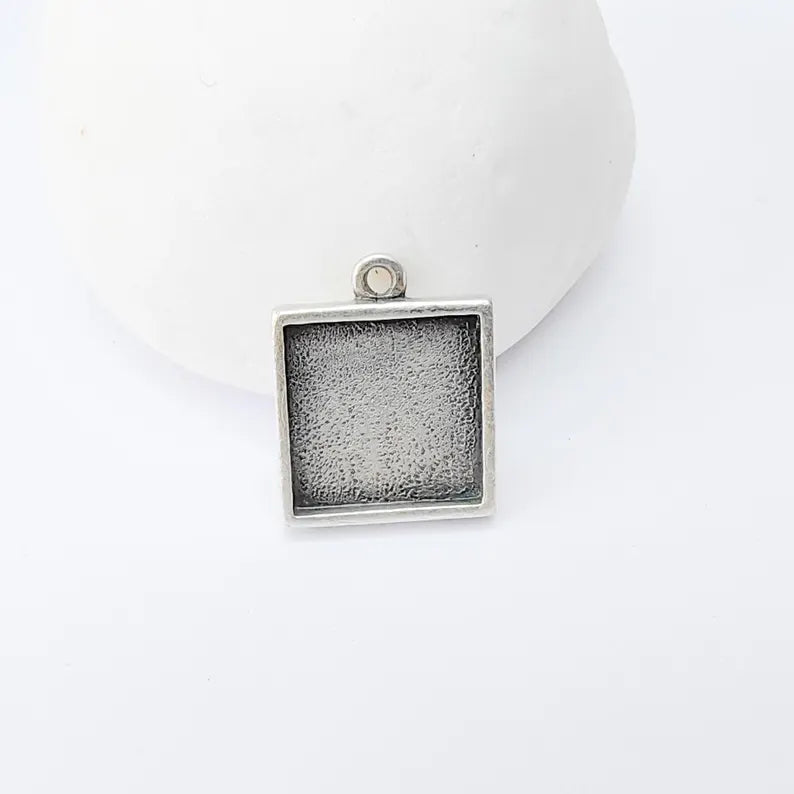 4 Square Bezel Pendant Charm, 12mm Setting Tray, Antique Silver Plated, Zamac, Nickel Free Lead Free, G37404