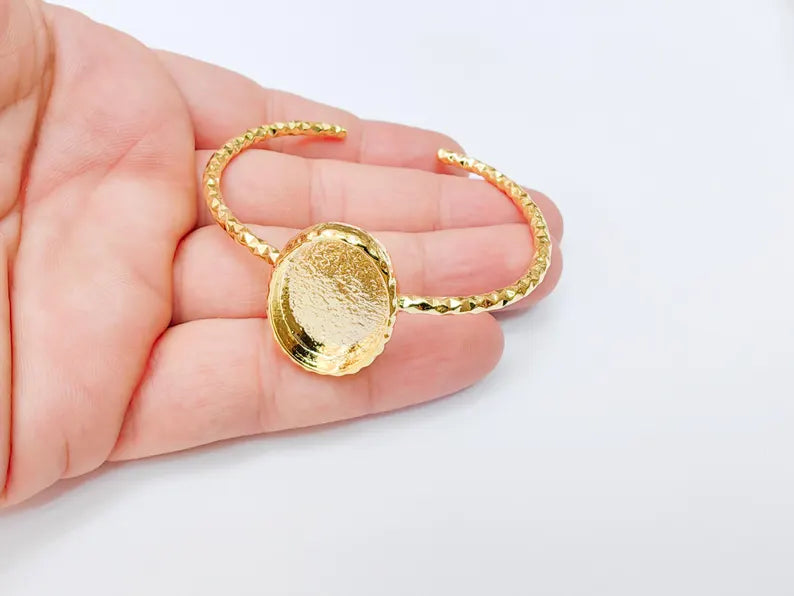 Hammered Bracelet Bezel, Adjustable Cuff Blank, 24k Shiny Gold Jewelry Supplies, 25x18mm G37337
