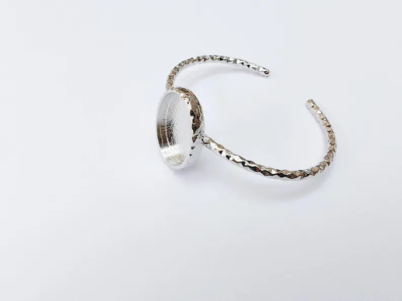 Hammered Bracelet Bezel, Adjustable Cuff Blank, Shiny Silver Plated Jewelry Supplies, 25x18mm G37347