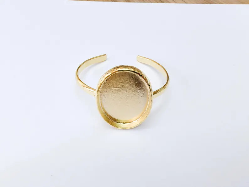 Hammered Bracelet Bezel, Adjustable Cuff Blank, 24k Shiny Gold Jewelry Supplies, 40x30mm G37349