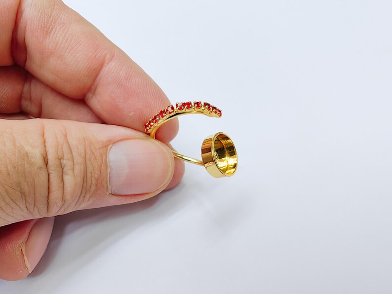 Adjustable Ring Bezel, 10mm Round Bezel Cup, Red Crystal, 24K Gold Plated, G37421