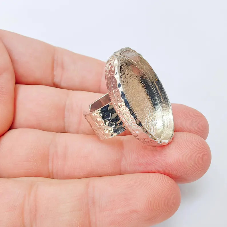Adjustable Ring Base with 30x22mm Oval Bezel, Shiny Silver Plated Brass and Zamac, Nickel Free Lead Free, G37424