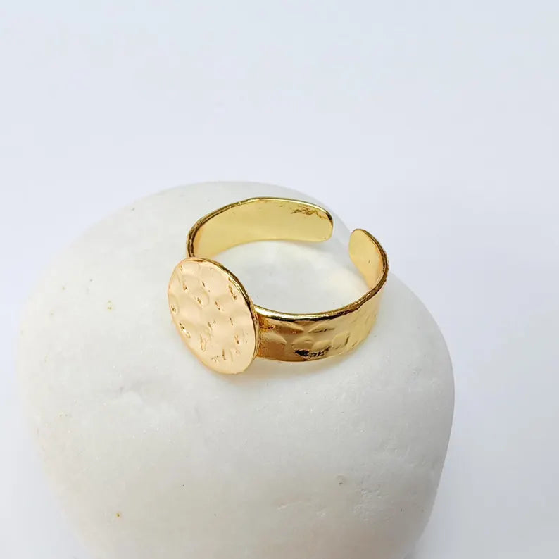 Adjustable Ring Base with 10mm Round Blank, 24k Shiny Gold Plated, Nickel Free Lead Free, Jewelry Making Supplies, G37427