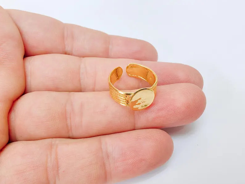 Adjustable Ring Base with 10mm Round Blank, 24k Shiny Gold Plated Brass, Nickel Free Lead Free, Jewelry Making Supplies, G37443