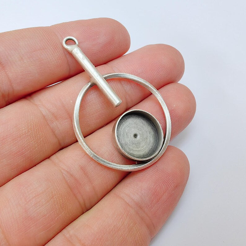 Geometric Pendant with 14mm Round Bezel, 45x29mm, Antique Silver Plated Brass, Nickel Free Lead Free, Jewelry Making Supplies, G37444