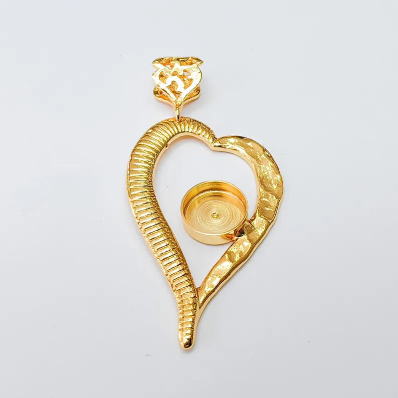Heart Pendant Bezel, 12mm Round Setting, 24k Shiny Gold Brass, Large Statement Jewelry Making, 67x32mm G37370