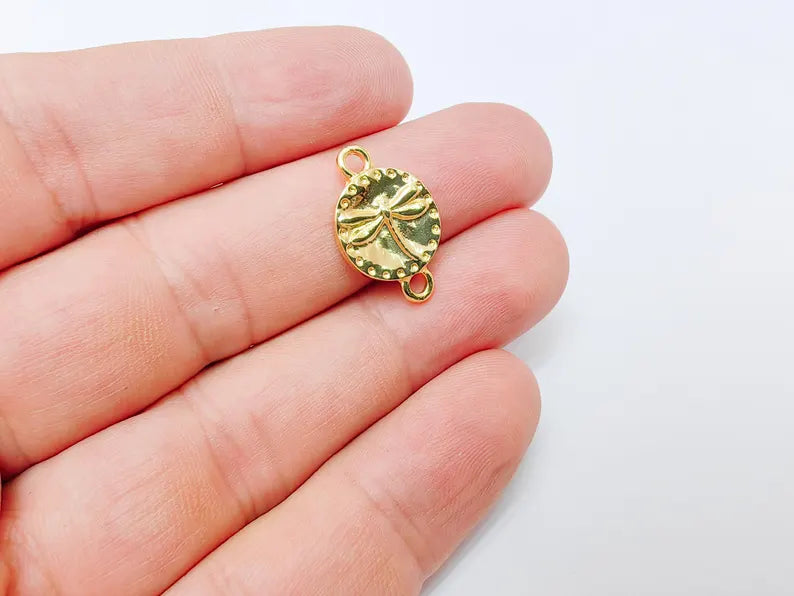 2 Dragonfly Charm Pendant, Round Connector Link, 24k Shiny Gold Jewelry Making, 21x13mm, G37377