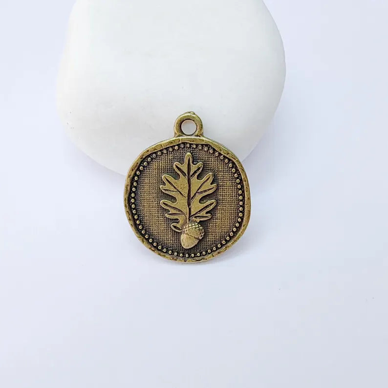 Oak Leaf and Acorn Charm Pendant, Forest Nature Charm, G37463