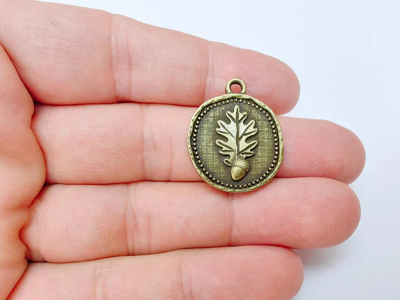 Oak Leaf and Acorn Charm Pendant, Forest Nature Charm, G37463