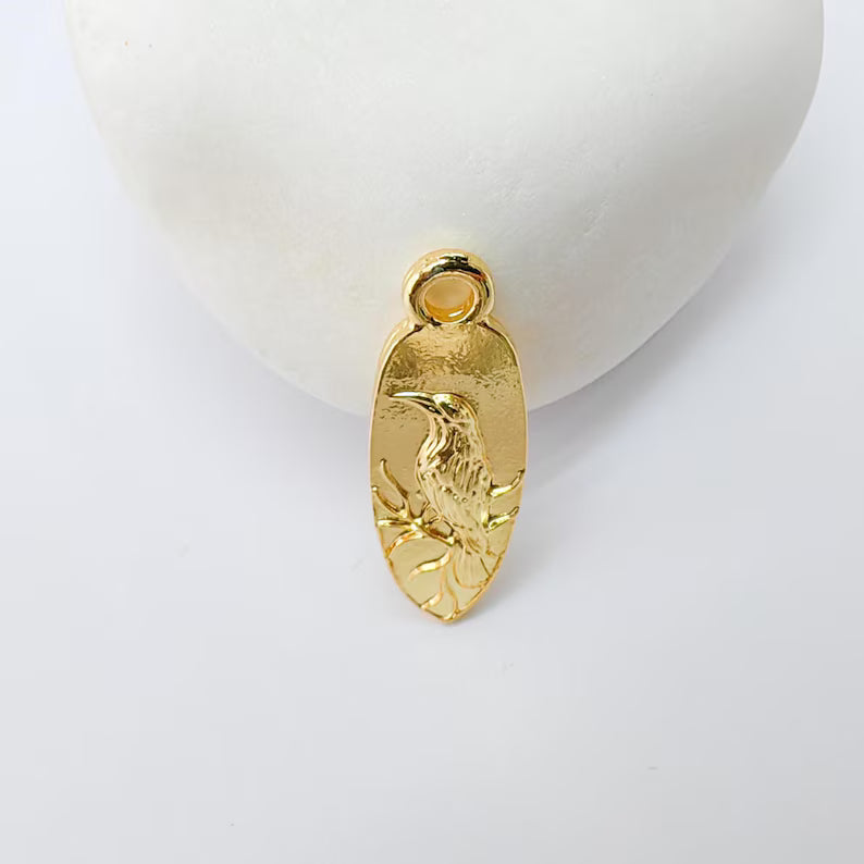 2 Raven Charm Pendant, Oval Bird Jewelry Making Supplies, 24k Shiny Gold Zamac, 26x9mm, G37384