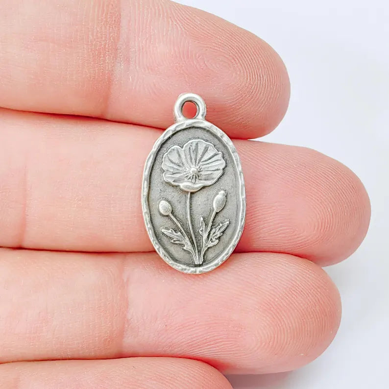 2 Poppy Flower Charm, Oval Pendant, Antique Silver Plated, 23x13mm, Double Sided Jewelry Making Supplies, Zamac G37397