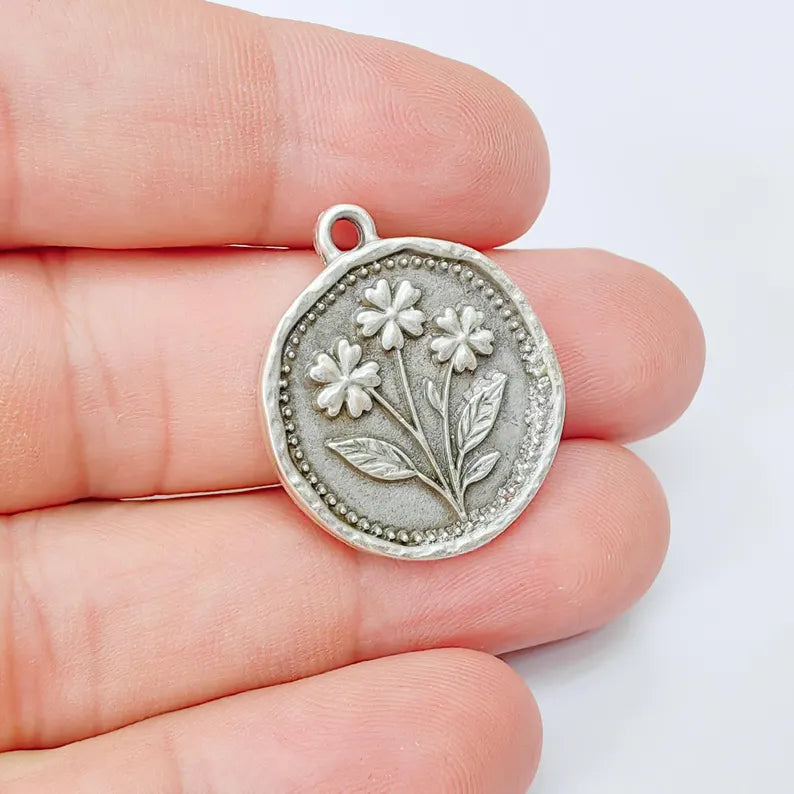 Flower Charm, Organic Edge Floral Medallion Pendant, Antique Silver Plated 28x24mm G37402