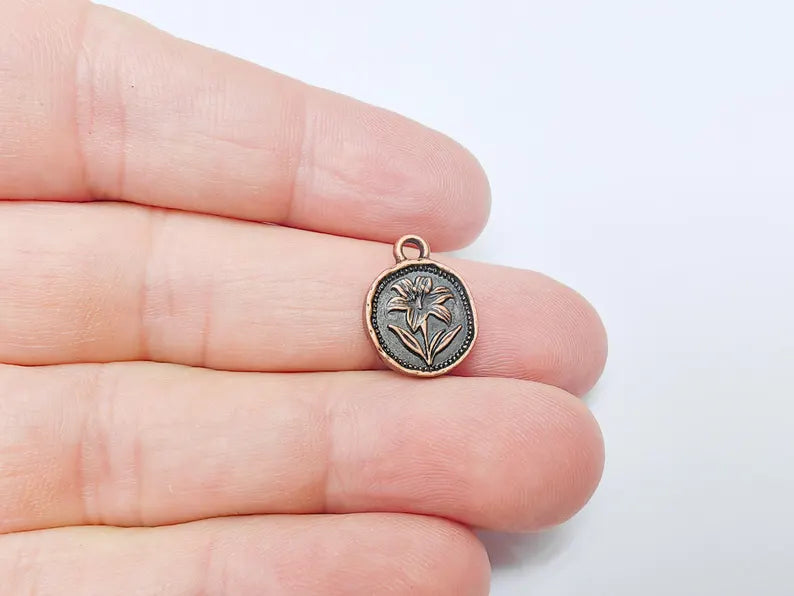 4 Lily Flower Charm, Double Sided Botanical, Organic Shape Plant Charm, Nature Earring, Floral Tag, Antique Copper Plated 16x13mm G37490