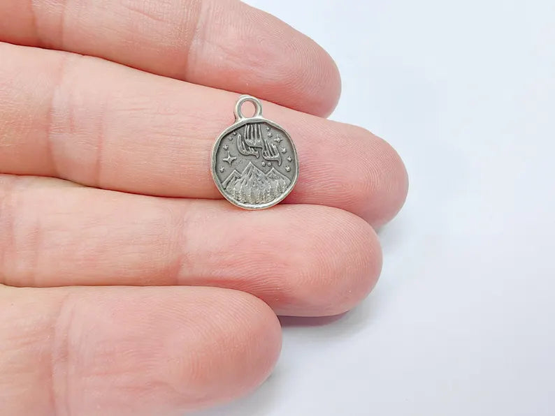 4 Aurora Borealis Pendant Charm, Double Sided Antique Silver Plated Zamac, Northern Lights Jewelry Making Supplies, 16x13mm G37493