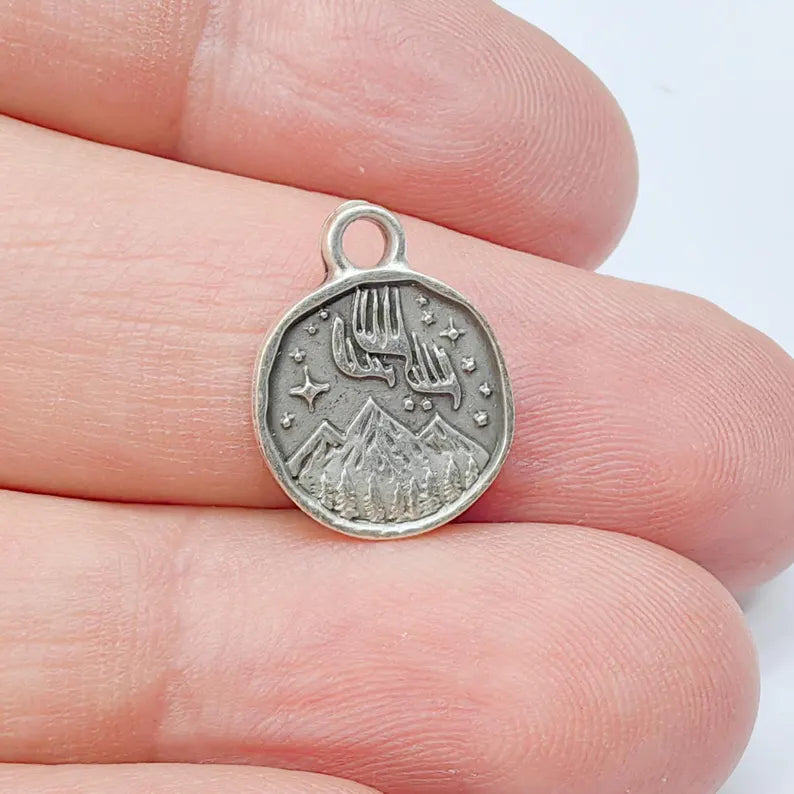 4 Aurora Borealis Pendant Charm, Double Sided Antique Silver Plated Zamac, Northern Lights Jewelry Making Supplies, 16x13mm G37493