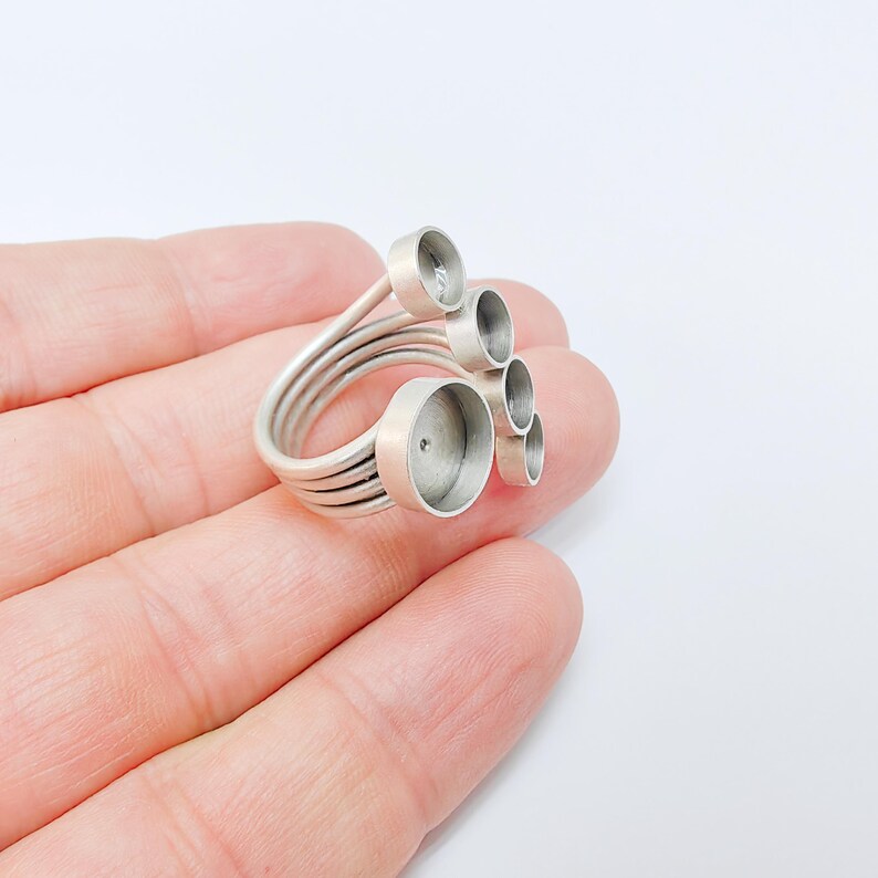 Multi Bezel Adjustable Ring, Four 6mm and One 10mm Bezel Settings, Antique Silver Plated Brass Jewelry Base for Cabochons, G37516