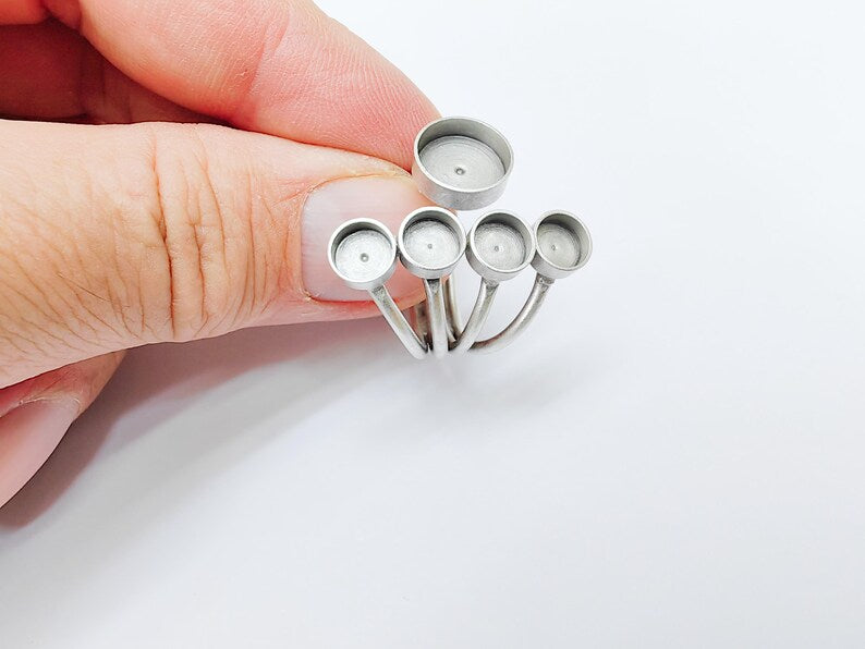 Multi Bezel Adjustable Ring, Four 6mm and One 10mm Bezel Settings, Antique Silver Plated Brass Jewelry Base for Cabochons, G37516