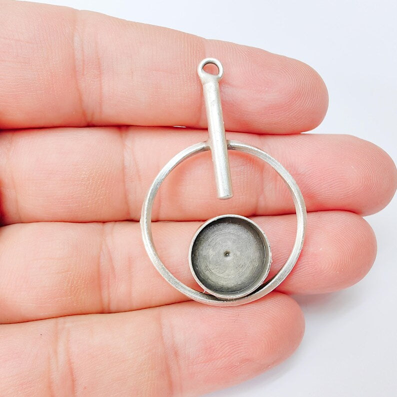 Geometric Pendant with 14mm Round Bezel, 45x29mm, Antique Silver Plated Brass, Nickel Free Lead Free, Jewelry Making Supplies, G37444