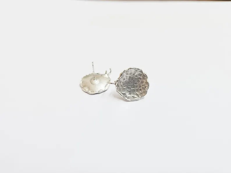 Earring Stud Base Blank with Loop, Hammered Earring Post, Ear Setting, Antique Silver Plated Brass 16mm G37519