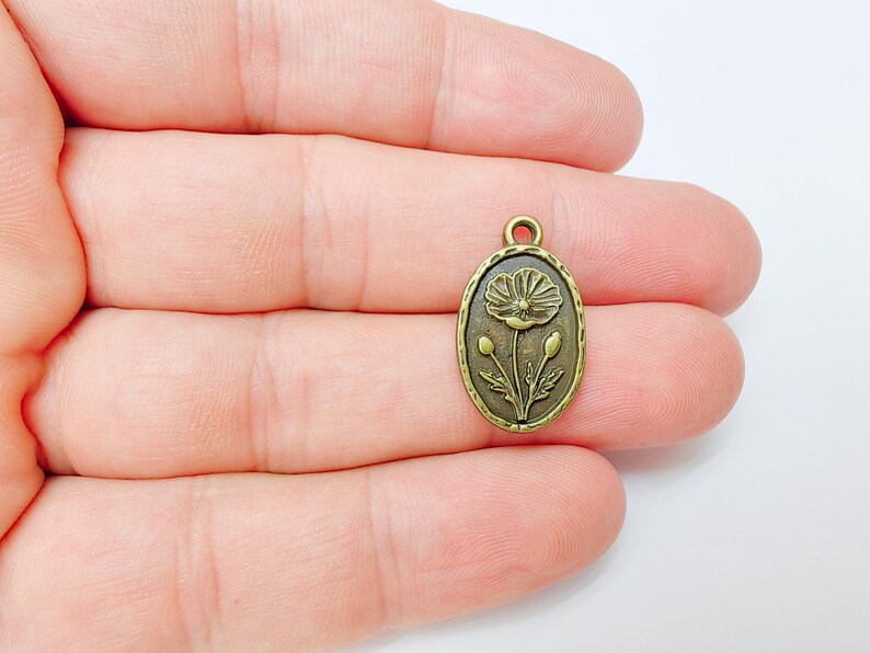 2 Poppy Flower Charm, Oval Pendant, Antique Bronze Plated, 23x13mm, Double Sided Jewelry Making Supplies, Zamac G37462