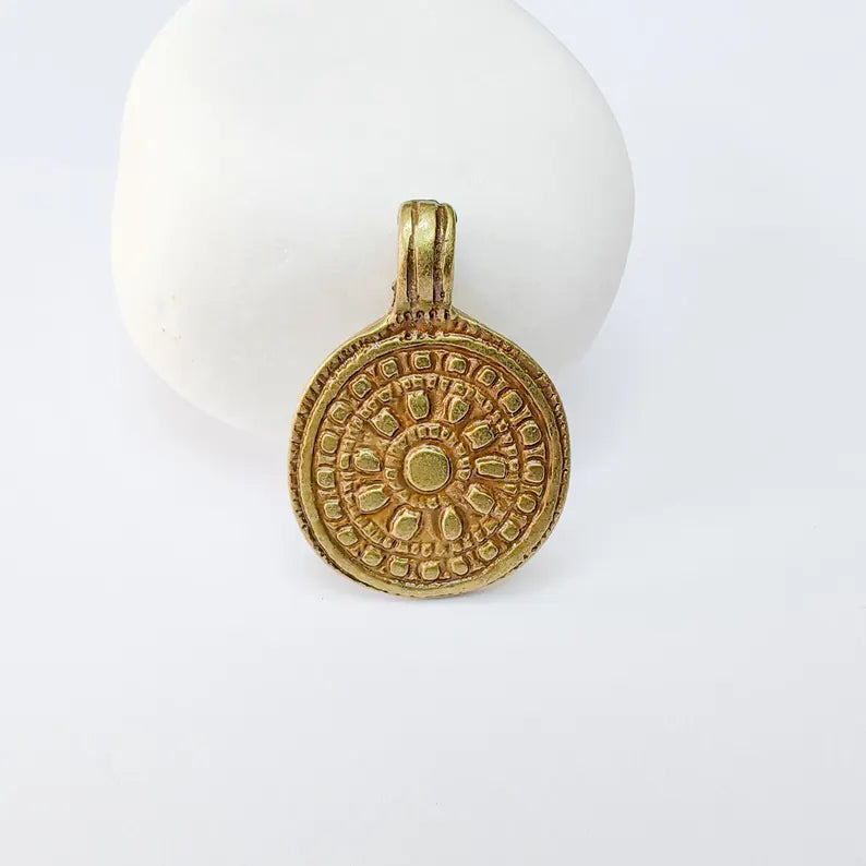 Antique Bronze Round Pendant with Ornate Pattern 30x21mm, Nickel Free Zamac Charm for Necklace Making G37532