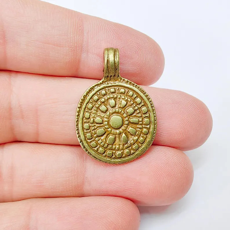 Antique Bronze Round Pendant with Ornate Pattern 30x21mm, Nickel Free Zamac Charm for Necklace Making G37532