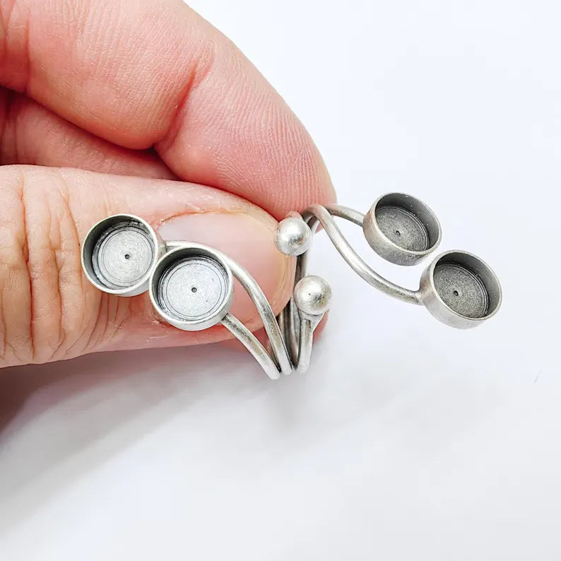 Adjustable Four Bezel Ring Base with 8mm Settings, Brass Jewelry Blank Antique Silver Plated G37541