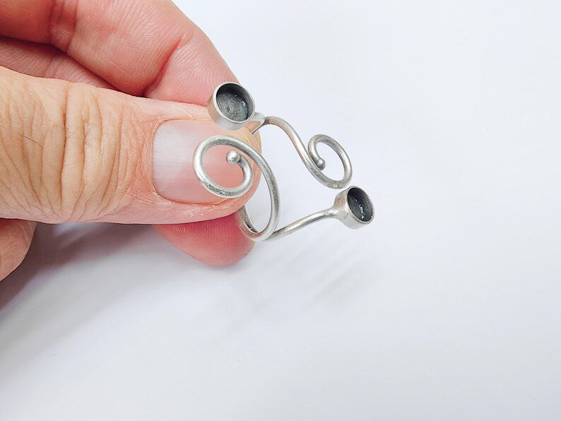 Adjustable Swirl Ring Base with 6mm Round Bezels, Antique Silver Plated Brass, Nickel Free Lead Free, Jewelry Making Supplies, G37495