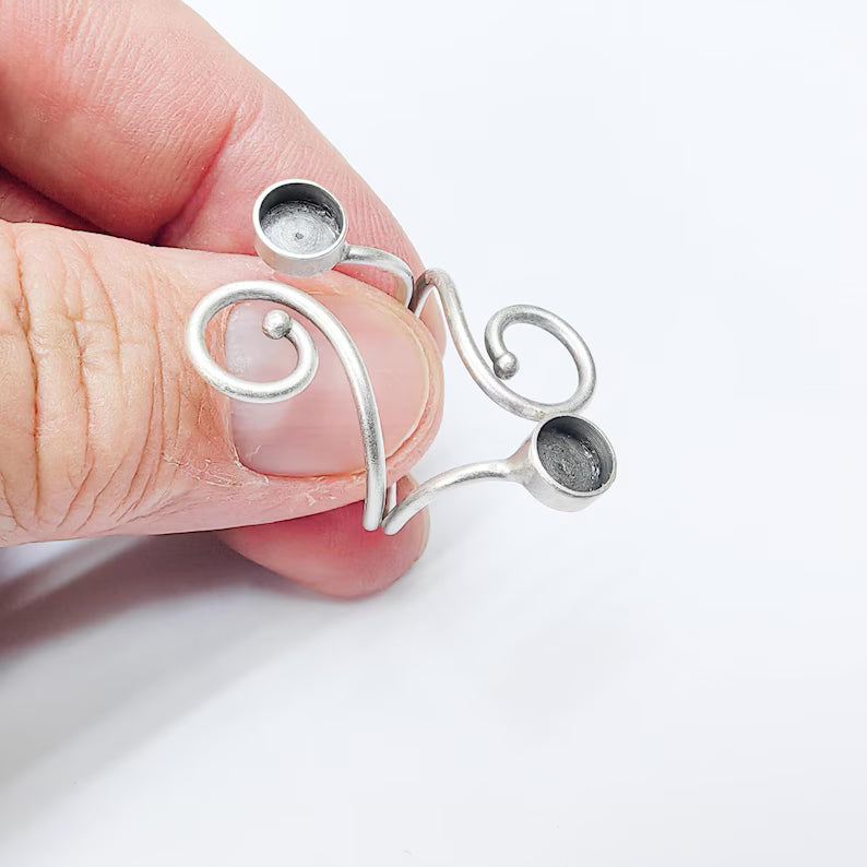 Adjustable Swirl Ring Base with 6mm Round Bezels, Antique Silver Plated Brass, Nickel Free Lead Free, Jewelry Making Supplies, G37495
