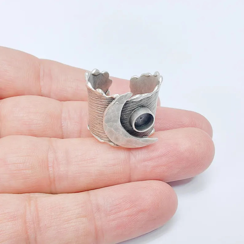 Crescent Moon Ring Base with 6mm Bezel, Celestial Jewelry Making Supplies, Adjustable Antique Silver Plated Brass, G37498