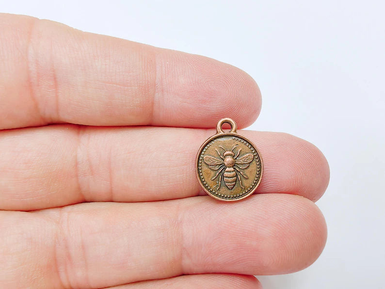 4 Bee Charms, Double Sided Pendant, Reversible Earring Charm, Boho Bracelet Charms, Nature Insect Charm, Antique Copper Plated 17x13mm G37506