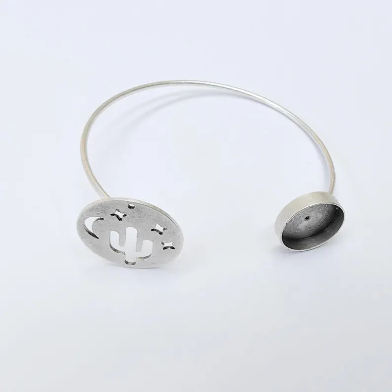 Cactus Moon Adjustable Bracelet, 14mm Bezel Setting Cuff Bangle, Antique Silver Plated Brass Jewelry Base for Cabochons, G37513