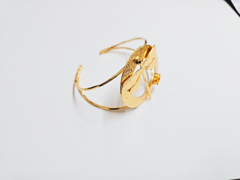 Dragonfly Shiny Gold bracelet brass cuff blank bezel Glass cabochon base Adjustable 24k gold brass (8mm blank) G37518