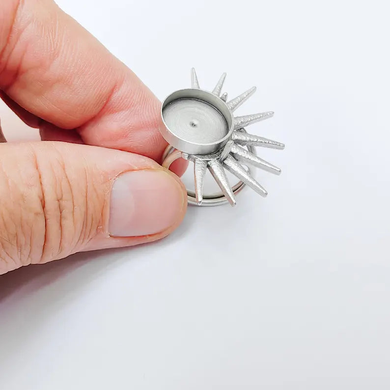 Sunburst Adjustable Ring Base with 14mm Bezel, Radiant Brass Ring Setting for Cabochon Jewelry G37528