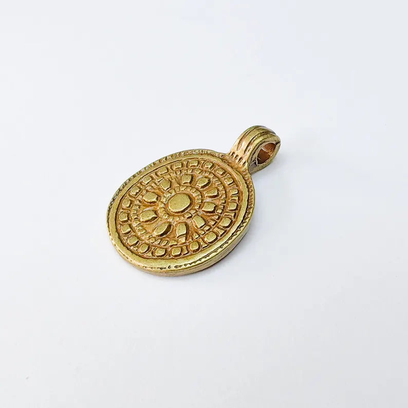 Antique Bronze Round Pendant with Ornate Pattern 30x21mm, Nickel Free Zamac Charm for Necklace Making G37532