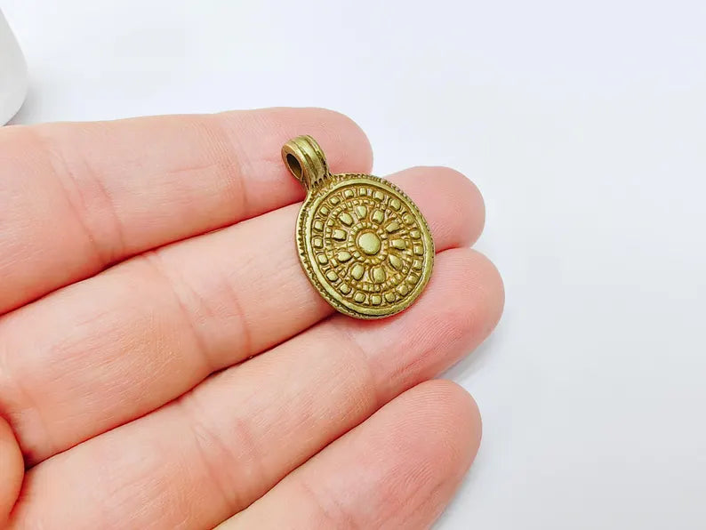 Antique Bronze Round Pendant with Ornate Pattern 30x21mm, Nickel Free Zamac Charm for Necklace Making G37532