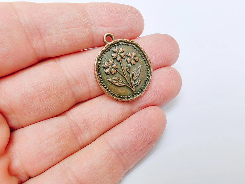 Flower Charm, Organic Edge Floral Medallion Pendant, Antique Copper Plated 28x24mm G37537