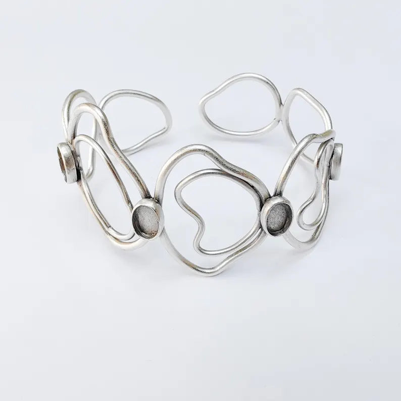 Adjustable Open Cuff Bracelet Base with 8x6mm Oval Bezels, Brass Jewelry Blank Antique Silver Plated G37538