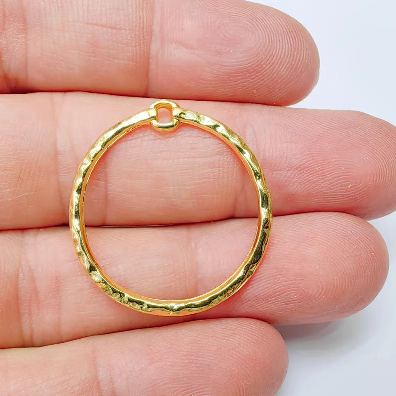 2 Hammered Circle Pendant 30x28mm, Round Hoop Connector Charm, 24k Shiny Gold Zamac G37543