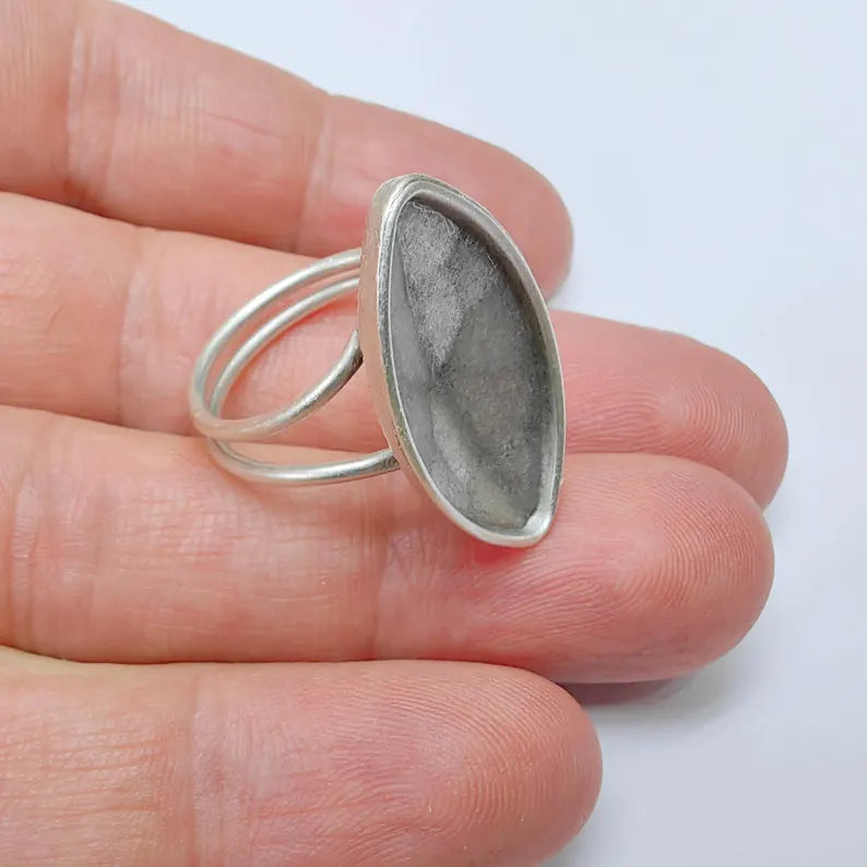 Marquise Cabochon Ring Base, 26x13mm Stone Setting, Adjustable Ring, Antique Silver Plated G37554