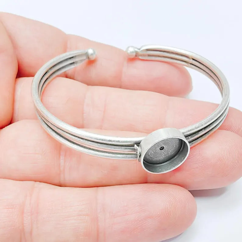 Round Cabochon Bracelet Base, 12mm Bezel, Adjustable Open Cuff, Antique Silver Plated Brass G37558
