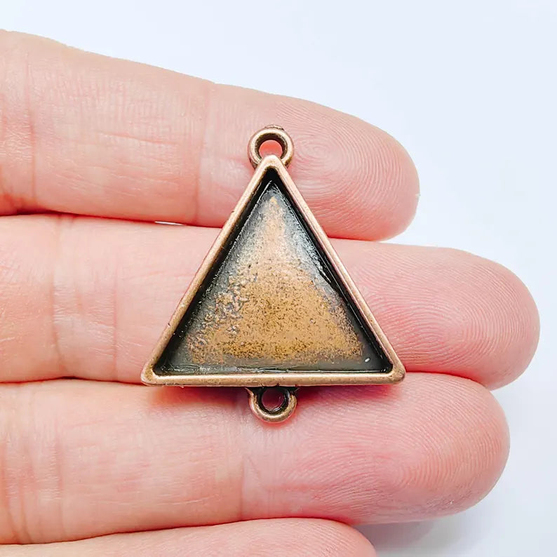 Triangle Pendant Connector, 24mm Bezel Setting, Copper Plated Zamak Charm, 32x27mm Triangle Frame, G37573