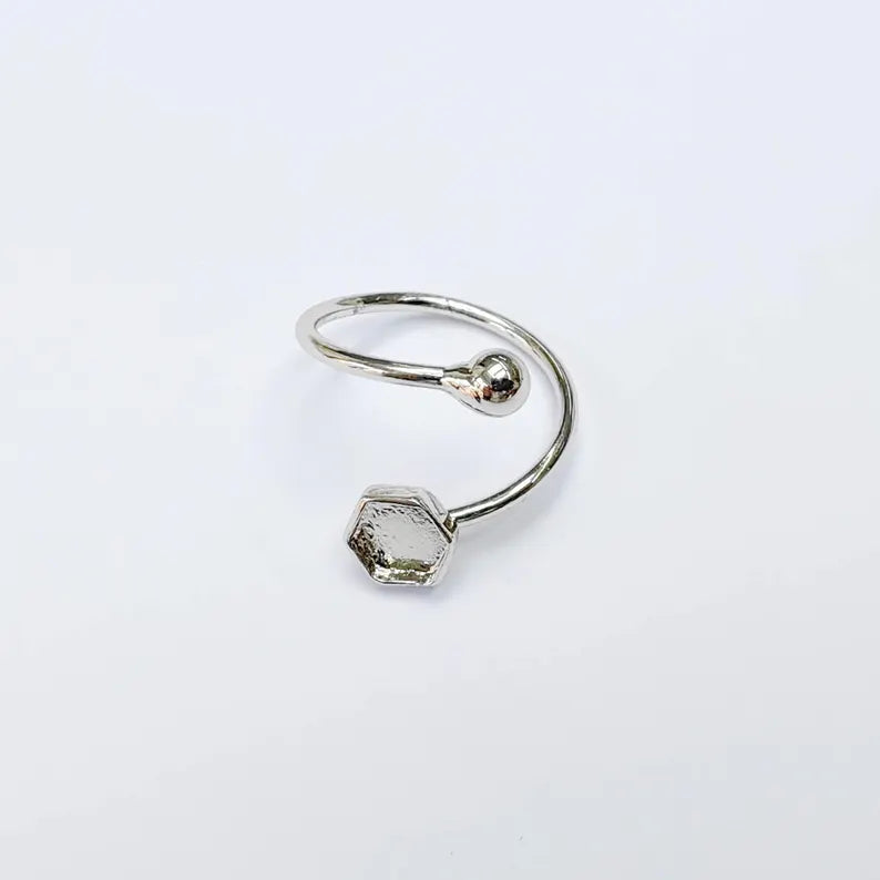 Hexagon Ring Blank Setting, Cabochon Bezel, Adjustable Shiny Silver Plated Brass (6mm bezel) G37578
