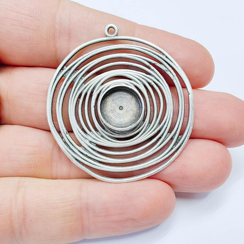 Circular Spiral Pendant Cabochon Setting, Antique Silver Plated Brass, 12mm bezel, 46x44mm G37579