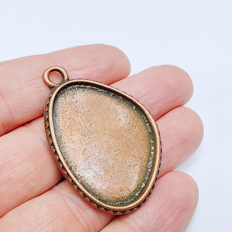 Copper Oval Pendant Setting, 37x29mm Bezel Tray, Textured Edge, Jewelry Making Supplies, G37580