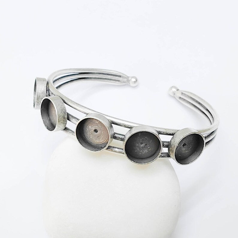 Adjustable Bracelet with 5 Settings, 10mm Bezel Cups, Antique Silver Plated Brass, Nickel Free, Lead Free, G37545